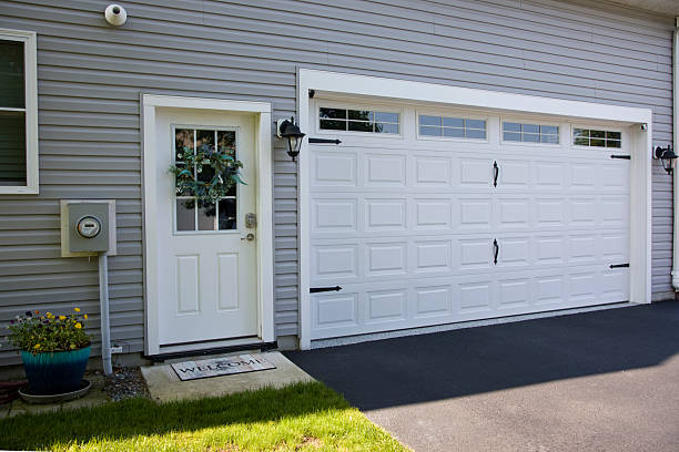 24/7 Emergency Garage Door Panel Replacement experts in York, PA